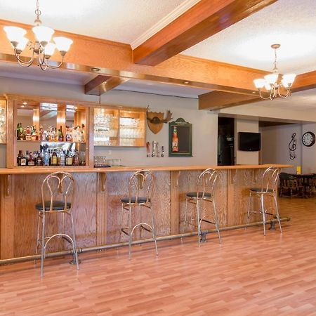 Mount Peyton Resort & Conference Centre (Adults Only) Grand Falls Windsor Bagian luar foto