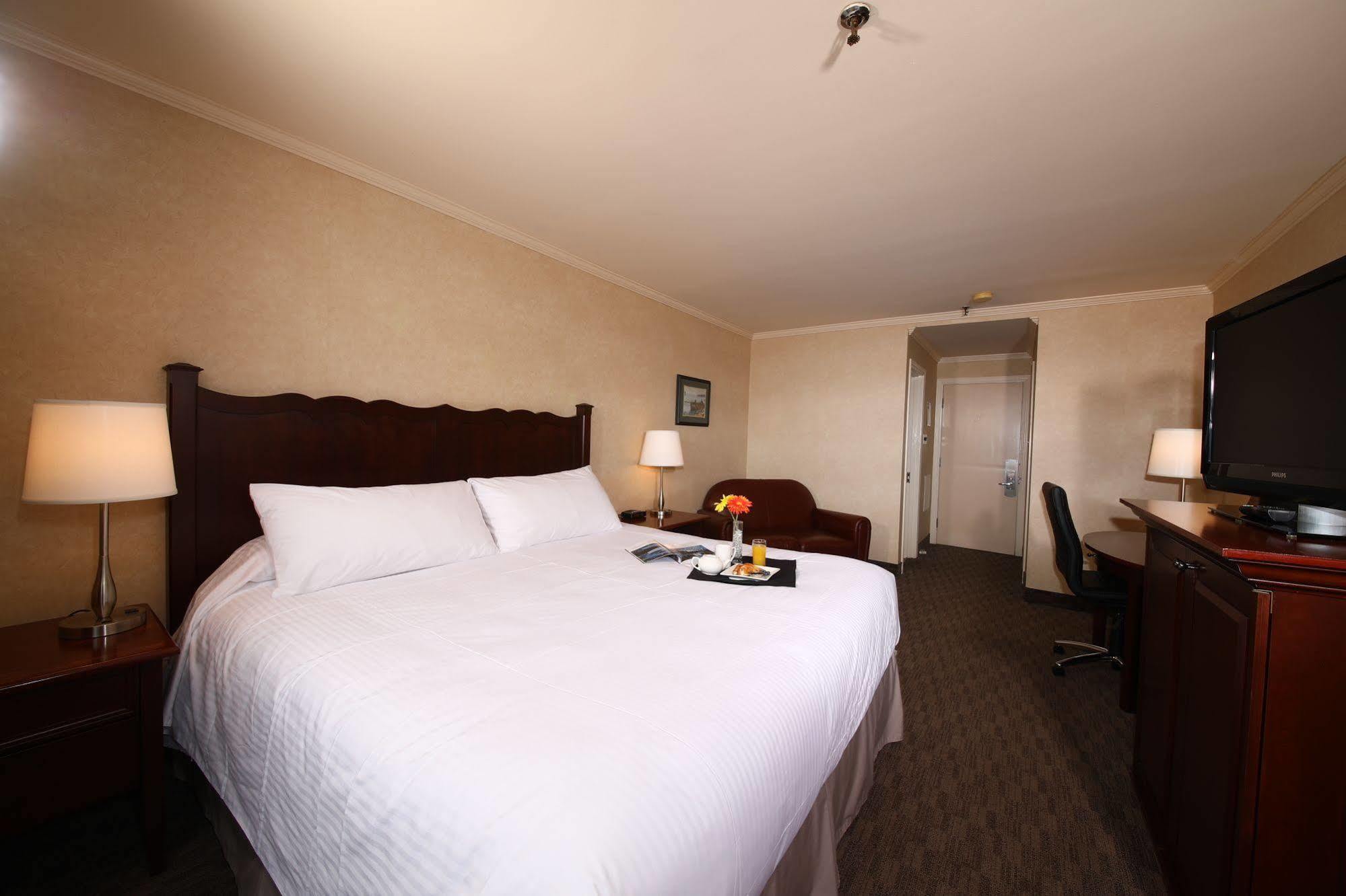 Mount Peyton Resort & Conference Centre (Adults Only) Grand Falls Windsor Bagian luar foto