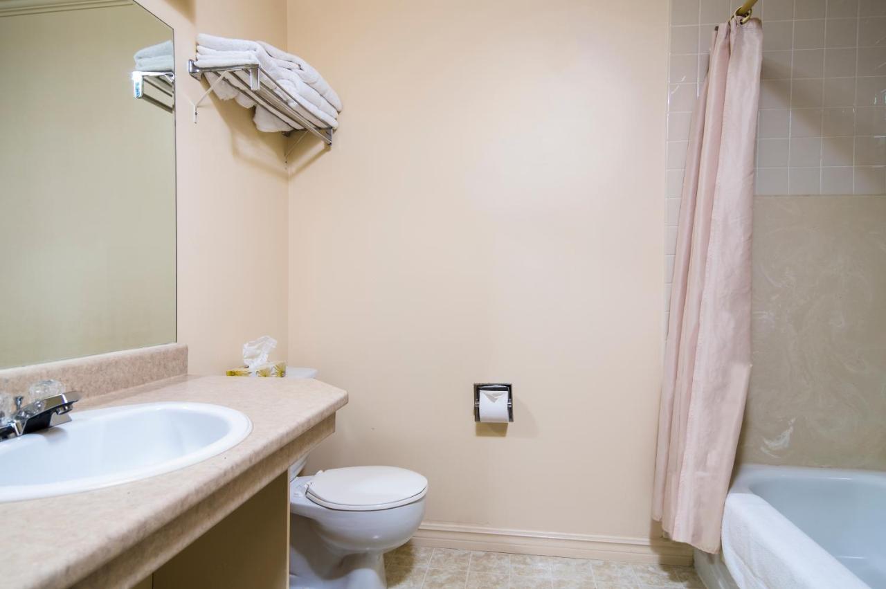 Mount Peyton Resort & Conference Centre (Adults Only) Grand Falls Windsor Bagian luar foto