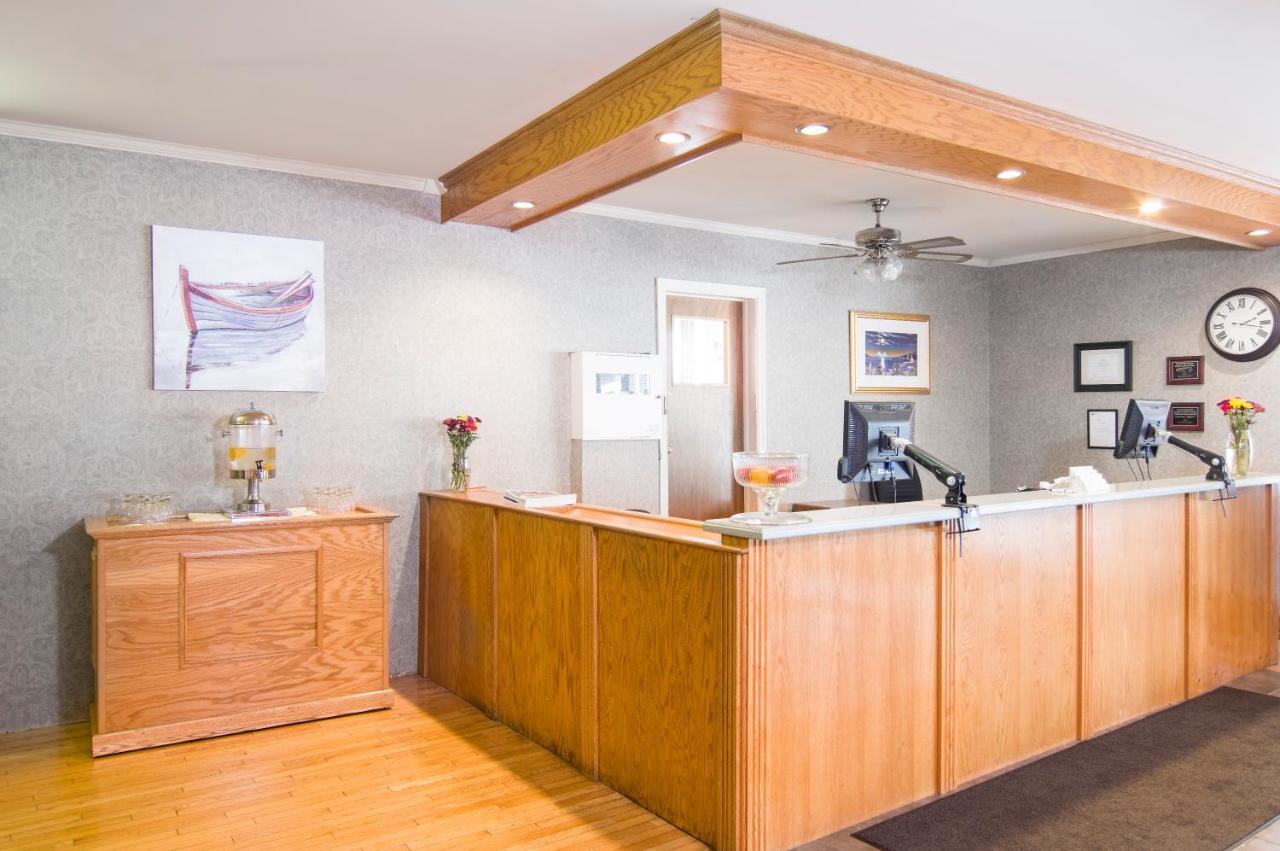 Mount Peyton Resort & Conference Centre (Adults Only) Grand Falls Windsor Bagian luar foto