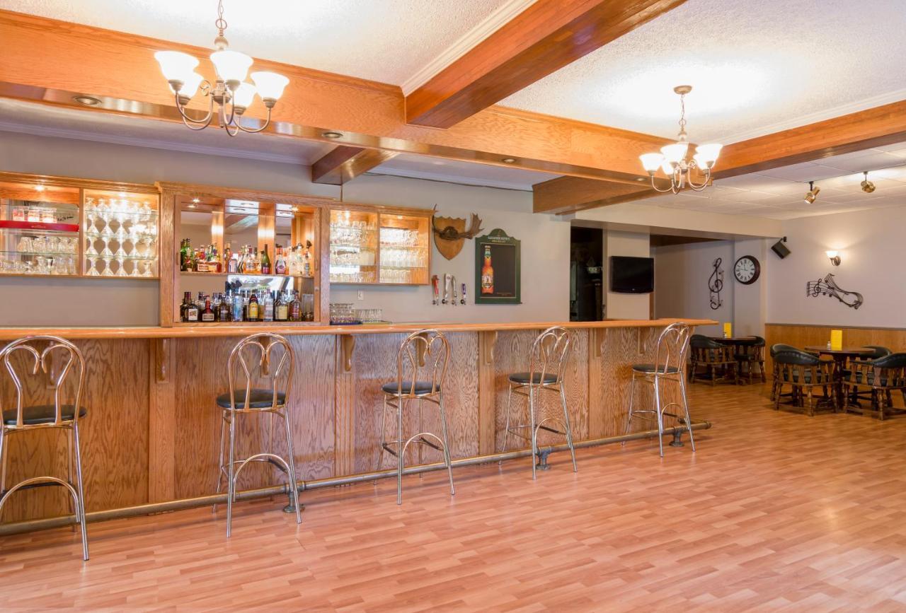Mount Peyton Resort & Conference Centre (Adults Only) Grand Falls Windsor Bagian luar foto
