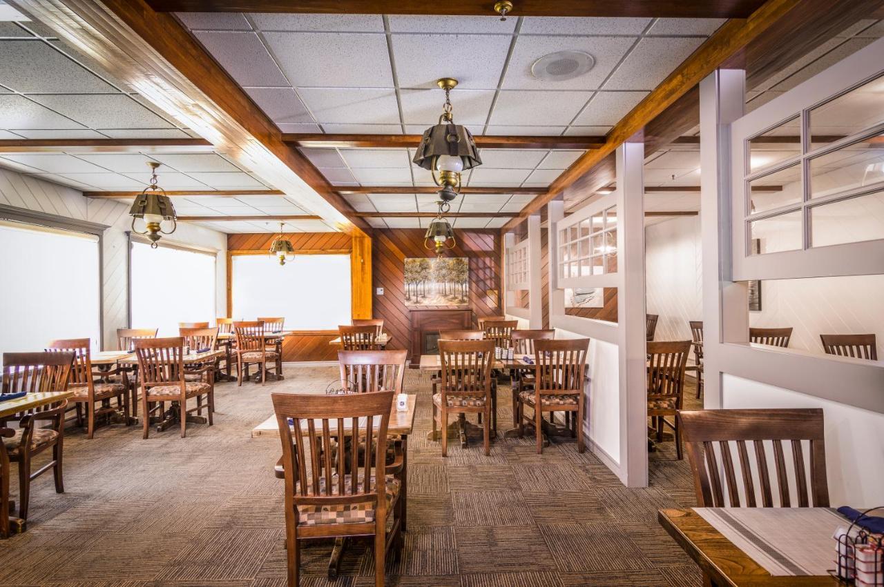 Mount Peyton Resort & Conference Centre (Adults Only) Grand Falls Windsor Bagian luar foto